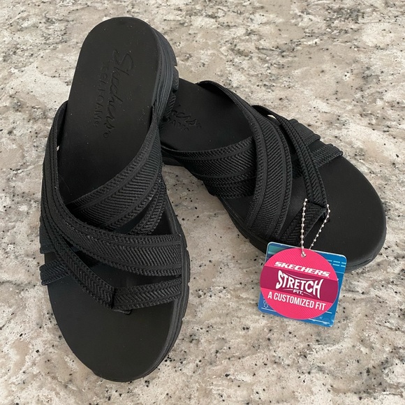 NWT Cali from Skechers Yoga Foam “Perfect 4 You” black sandals, size 6 - Picture 2 of 11